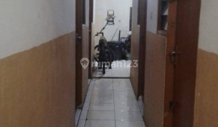 Dijual Rumah Kost + 1 Rumah Kontrakan Daerah Petamburan 2