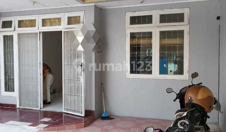 Disewakanrumah 2 Lt Di Taman Palem Lestari