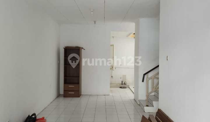 For rent2-story house in Taman Palem Lestari 2