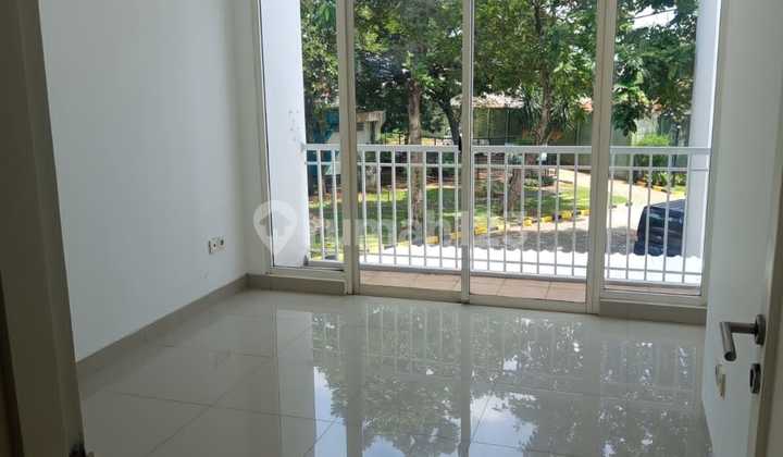 Disewakan Rmh Hoek Golf Lake, San Lorenzo , Cengkareng