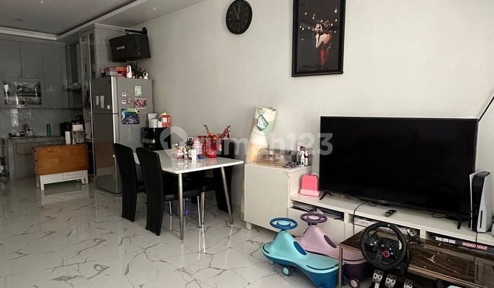 Dijual Rumah Rapi Pasadena Cengkareng2 1/2 Lantai 2