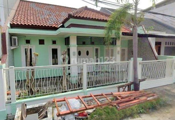 Rumah Terawat di Perum Jemursari Surabaya Selatan 1