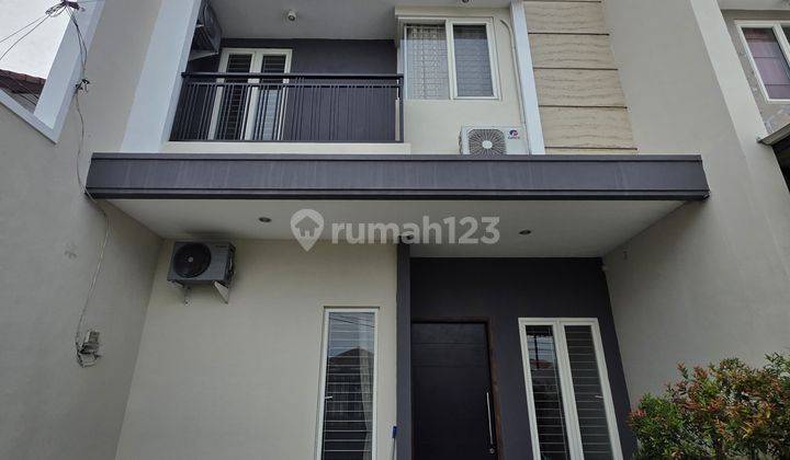 Rumah Modern Minimalis Margorejo strategis dekat Raya A. Yani dan Raya Jemursari 1