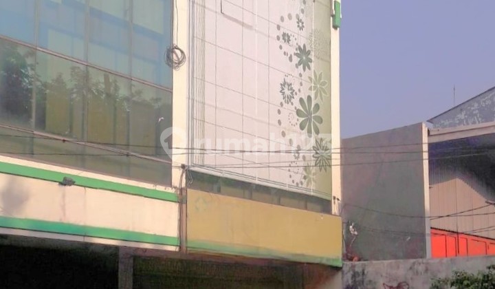 Ruko Raya Arjuno Surabaya 3.5 Lantai Area Bisnis Ramai Cocok Untuk Kantor, Bank, BPR, Klinik Kecantikan Dll Ruko Raya Arjuno Surabaya 3.5 Lantai Area Bisnis Ramai Cocok Untuk Kantor, Bank, BPR, Klinik Kecantikan Dll