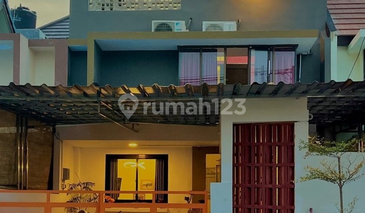 Rumah 2,5 Lantai baru renov di dalam Perumahan Pantai Mentari Kenjeran Surabaya Rumah 2,5 Lantai baru renov di dalam Perumahan Pantai Mentari Kenjeran Surabaya