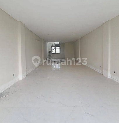 RUKO 2 JEJER BARU GRESS 3 LANTAI MODERN MINIMALIS NOL JALAN RAYA MERR LOKASI SUPER PREMIUM