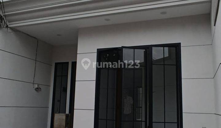 Rumah Baru Gress 2 Lantai Semi Furnished Siap Huni Lokasi Premium Manyar Dekat Pusat Kota 2