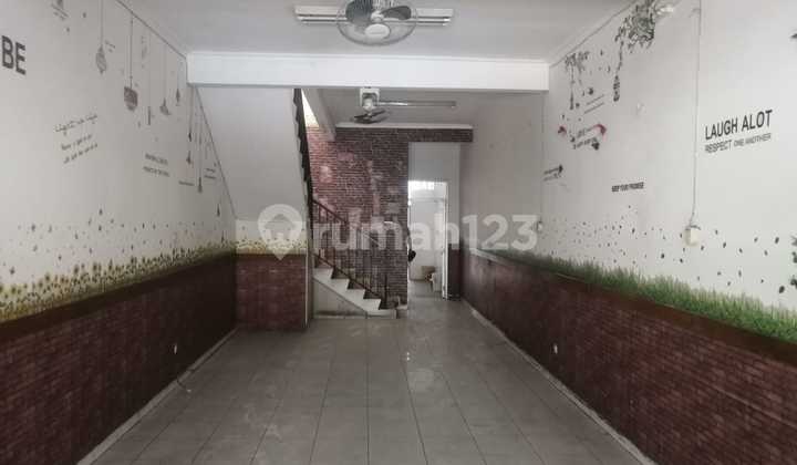 Disewakan Ruko Gayungsari Surabaya 2 Lantai Jalan Kembar Dkt Sekolah Al Himah 2