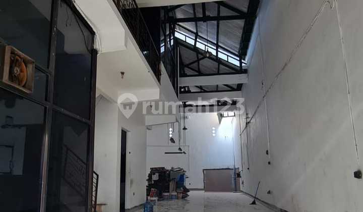 Disewakan Gudang Jendral Sudirman Mojokerto Kota 8x21 Da Kantor 2 Lantai Nol Jalan Raya Bagus Buat Bisnis Disewakan Gudang Jendral Sudirman Mojokerto Kota 8x21 Da Kantor 2 Lantai Nol Jalan Raya Bagus Buat Bisnis