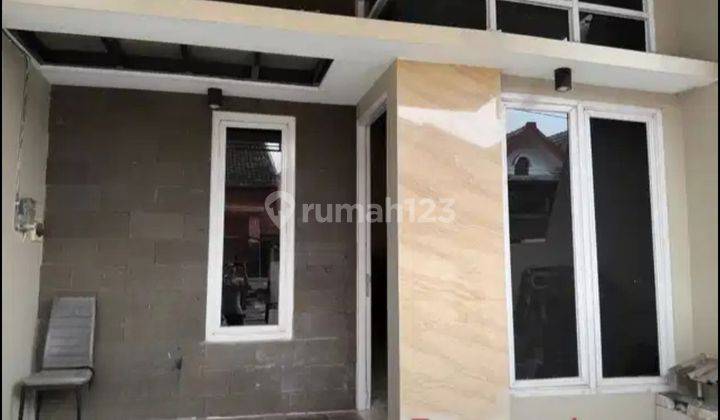 Disewakan Rumah Minimalis modern tergolong baru di Area Dekat Karang Empat Surabaya 1