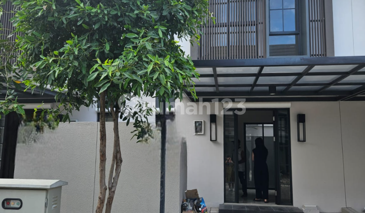 RUMAH CANTIK BARU GRESS DI PERUMAHAN AMESTA LIVING 2 LANTAI