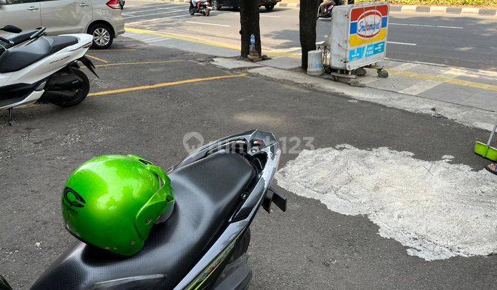 Disewakan Ruko Dekat Indomaret Jarang Ada Parkir Luas Ada Basement 2