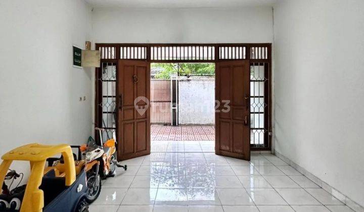 For Sale Rumah Hitung Tanah Posisi Hoek Kemang 2