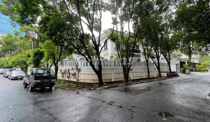 Rumah Mewah 2 Lantai di Patra Kuningan, Jakarta 2