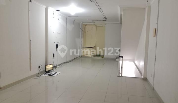 Ruko Greatwall Siap Pakai di Green Lake City Lokasi Strategis