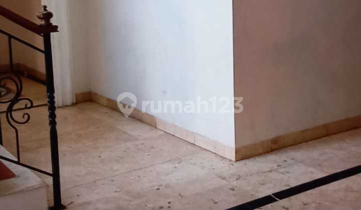 Rumah Hunian di Villa Danau Indah Sunter Jakarta Utara Strategis