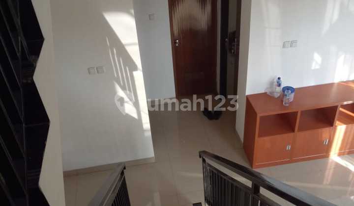 Rumah 2 lantai di Karang Tengah Ciledug Tangerang Startegis Nego Rumah 2 lantai di Karang Tengah Ciledug Tangerang Startegis Nego