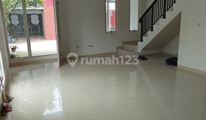 Rumah Bagus di Cluster Amerika East Coast Green Lake City Strategis Nego 2