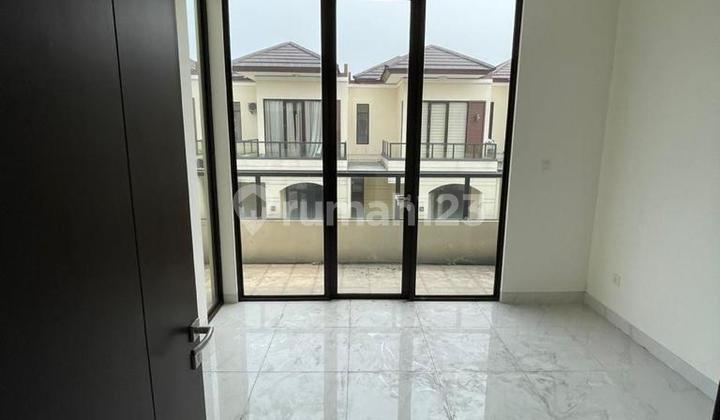 Ready-to-Occupy House in Lavon 1, Allura Cluster, Tangerang, Strategic Location Ready-to-Occupy House in Lavon 1, Allura Cluster, Tangerang, Strategic Location