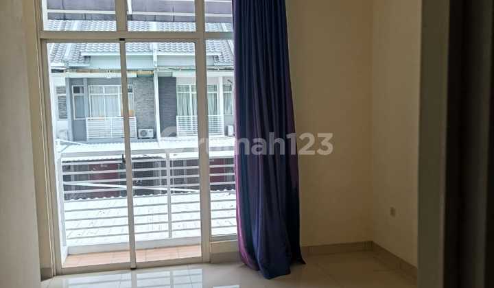 Rumah Siap Huni di Cluster Amerika Green Lake City Nego