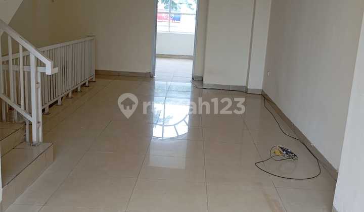 Ruko Foodcity di Green Lake City Jakarta Barat Lokasi Strategis 