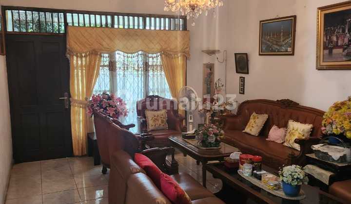 Rumah Bagus dan terawat di Komp Kejaksaan Agung Jakarta Selatan 