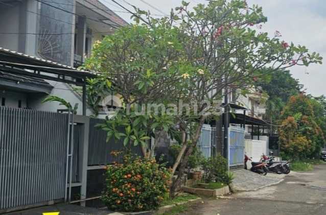 Dijual Rumah Dibawah Pasar, Perkav Inti Utama Dharma, 200M, 2Lt, SHM, 3M All In!