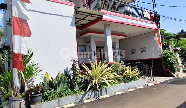 For Sale Cheap House Below Market Price in Executive Village Housing, Tanah Baru Village, Beji District, Depok City 2