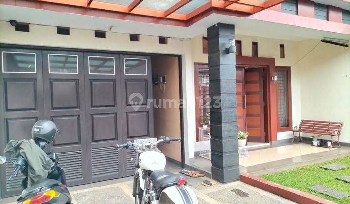 Di Jual Rumah Di Pasteur Dekat Tol Semi Furnished 2