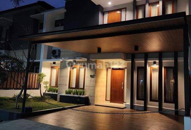 Rumah 2 Lantai Mewah Dan Bagus Furnished SHM di Jalan Ciganitri, Buah Batu Bandung