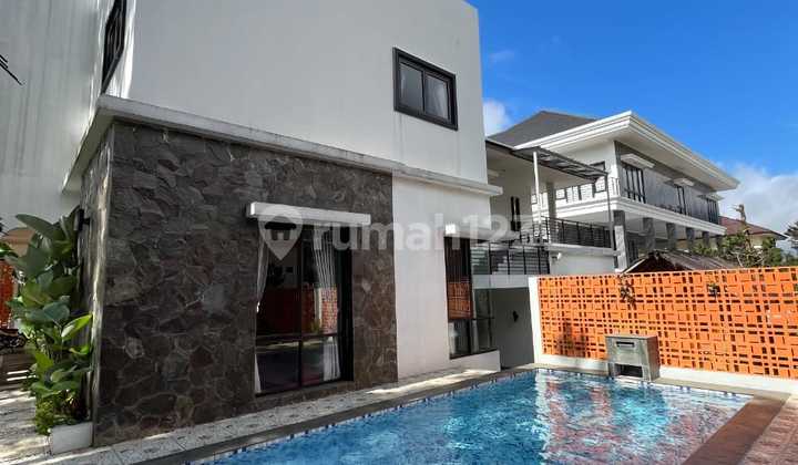 Quick Sale House with Private Pool in North Bandung