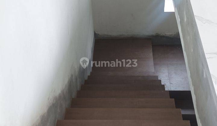 Rumah 2 Lantai Baru Unfurnished SHM di Permana Cimahi, Bandung 2