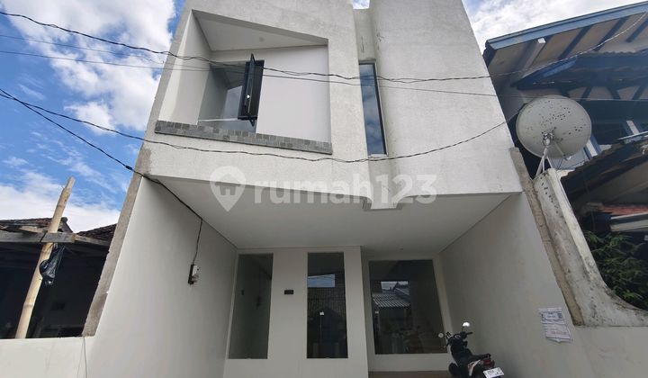 New Industrial Style House in Cijagra Buah Batu