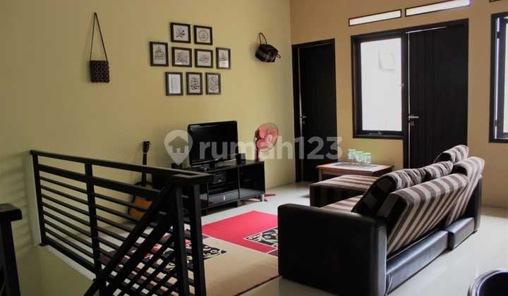 Rumah Luas Murah di Margahayu Yupiter 2