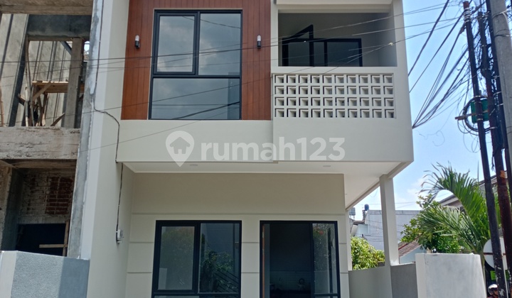 Rumah Baru di Kiara Sari Asri Dekat Mall Tent Avenue