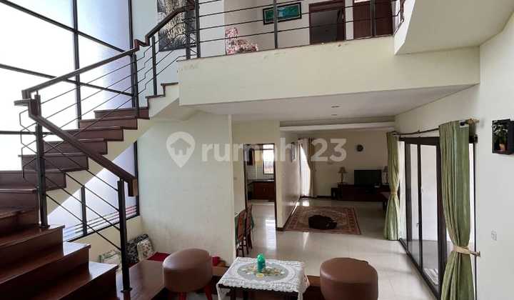 Quick Sale House with Private Pool in North Bandung 2