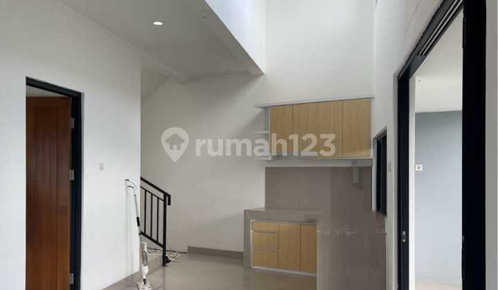 Rumah 2 Lantai di Cihanjuang Bandung Utara 2