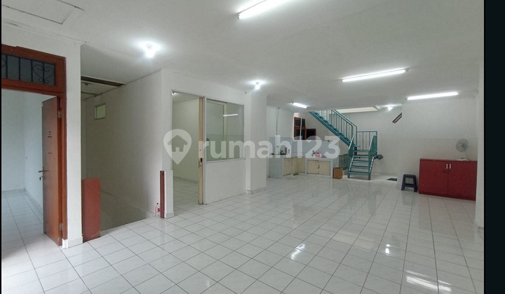 Dijual Rumah Tomang Raya