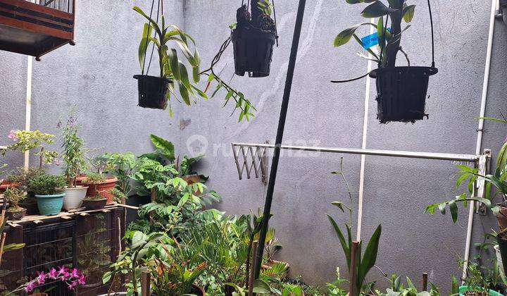 Dijual Rumah Terawat Siap Huni di Komplek Pondok Hijau 2