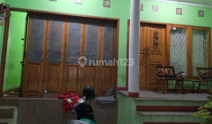 Dijual Rumah Terawat Siap Huni Mainroad di Cigadung 1