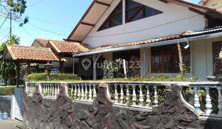 Dijual Rumah Plus Kost Nyaman Lokasi Strategis di Dago  1