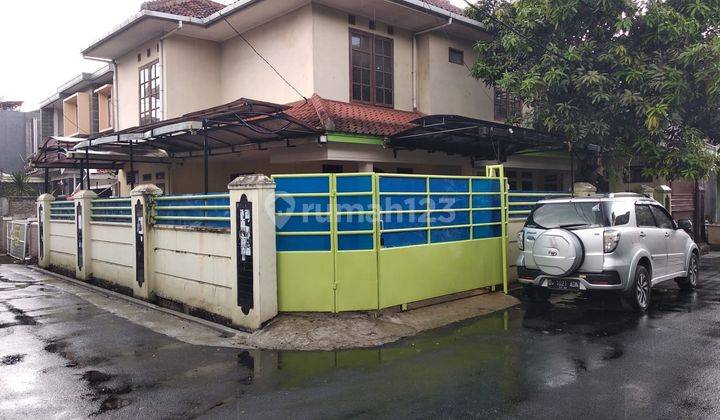 Dijual Rumah Hook di Pusat Kota 1