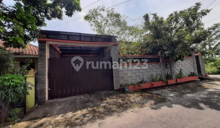 Beautiful Move-In Ready House in Banyuanyar, Solo 2