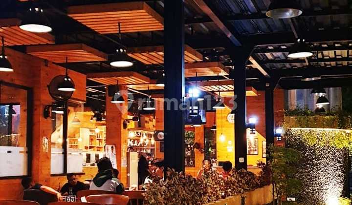 Aesthetic Two-Story Cafe with Meeting Room in Sragen Aesthetic Two-Story Cafe with Meeting Room in Sragen