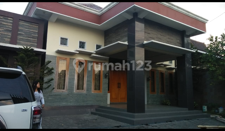 Stunning 2-Story House in Banjarsari Solo