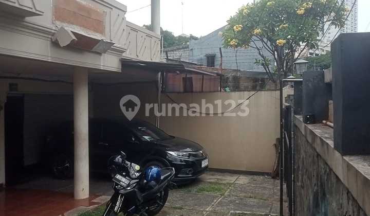 Shop House on Permata Hijau Arterial Road, South Jakarta 2