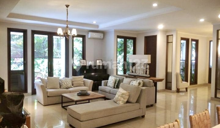 Rumah Mewah Mutiara Kemang 4br Good Furnished