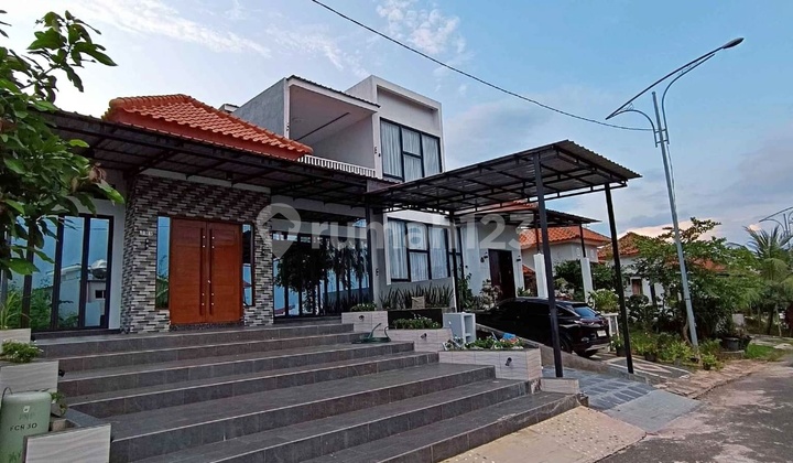 For Sale: Beautiful House in Bukit Indah, Sukajadi, Batam City 2