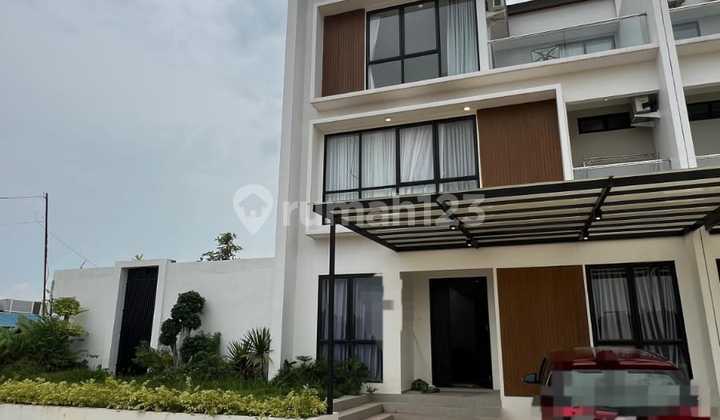 Rumah Cantik di Diamond Pavilion Dekat Mega Mall Rumah Cantik di Diamond Pavilion Dekat Mega Mall