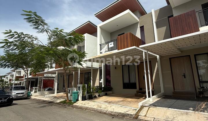 Beautiful House in Central Hill Near Botania 2 Mall 2